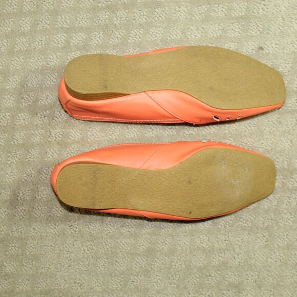 Classique Women's Size 7.5 Square Toe Peach Flats - Picture 6 of 6